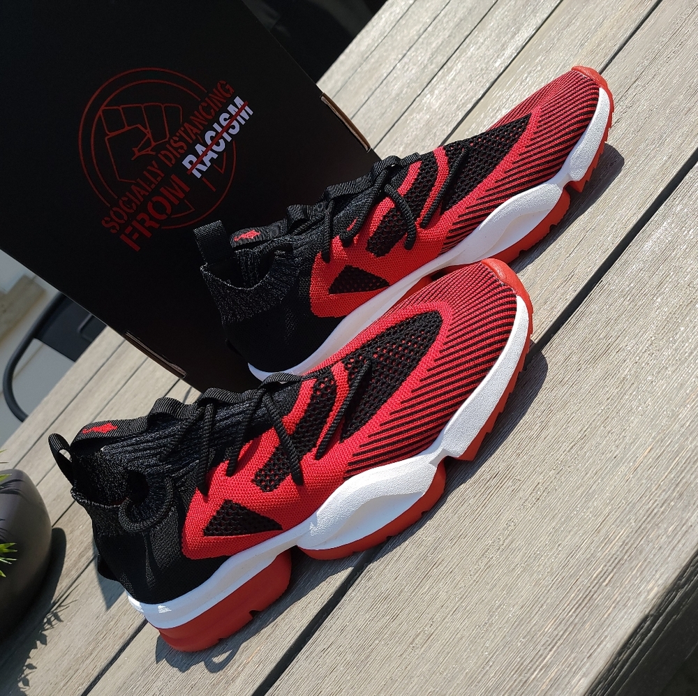 SIA COLLECTIVE 'George Floyd' edition sz13